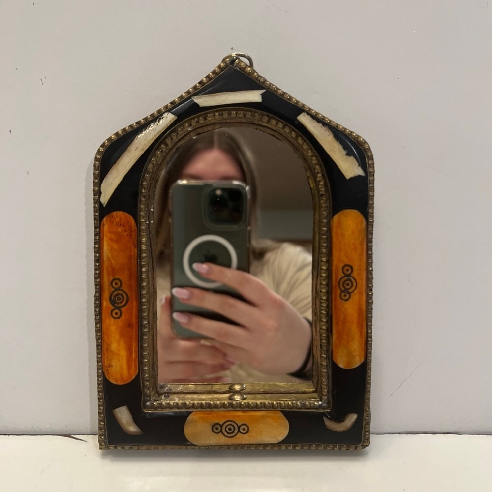 Small handmade mirror decor